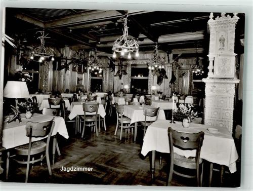 Sand Hotel Kurhaus Jagdzimmer Geweih Blumen Kachelofen Schwarzwald