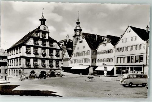 Vaihingen Marktplatz VW-Bus Bully