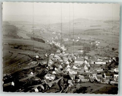 Stadtkyll Fliegeraufnahme mit St. Josef Kirche Foto Original aus Archiv eines Ansichtskartenverlags Ort handschriftlich Mittelbug