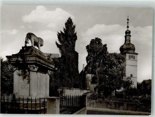 Enkenbach-Alsenborn Ev. Kirche mit Kriegerdenkmal