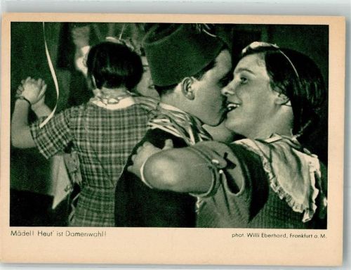 Foto Willi Eberhard Mädel heut ist Damenwahl Photo-Porst