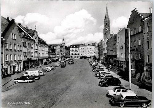 Eggenfelden Straßenansicht, Hotel, Auto