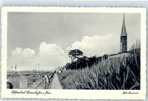 Sorenbohm Blick zur Kirche und Strand