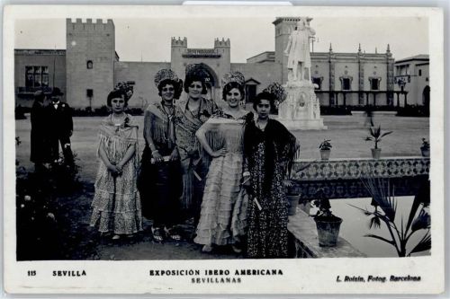 Sevilla Trachten