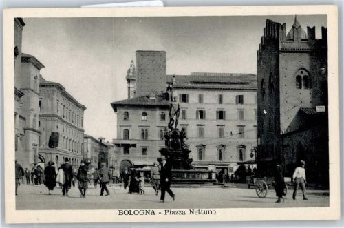 Bologna Piazza Nettuno