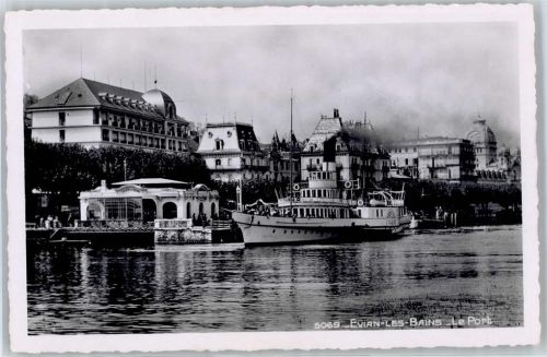 Evian-les-Bains Hafen, Schiff