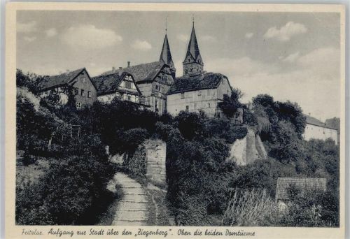 Fritzlar Aufgang zur Stadt über den Ziegenberg