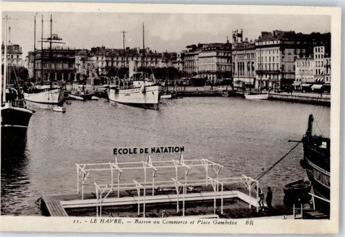Le Havre Bassin au Commerce et Place Gambetta