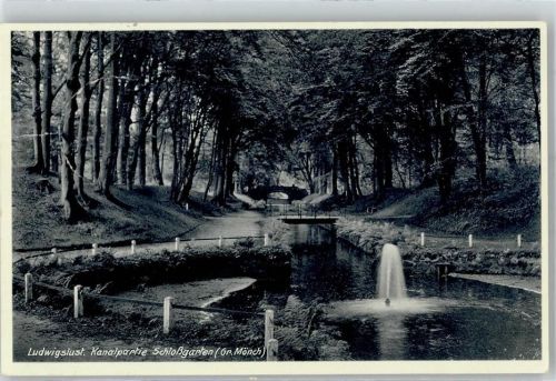 Ludwigslust Kanalpartie Schlossgarten