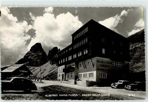 Sellajoch Passo Sella - Hotel Auto