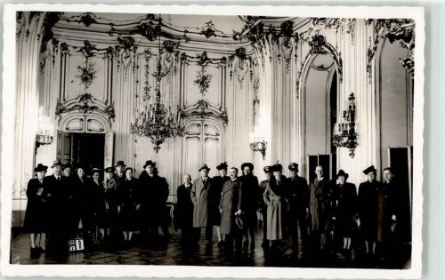Wien Schloss Schönbrunn Innenansicht Gruppenbild