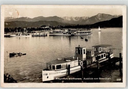 Klagenfurt Fahrgastschiff Anlegestelle Blick vom Strandcafe Hülgerth Wörthersee