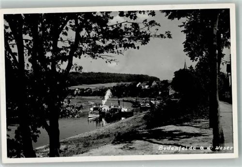 Bodenfelde Raddampfer am Anlegeplatz auf der Weser Fotograf Meseke