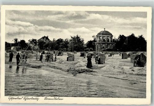 Scharbeutz Strandleben Strandkorb Bademode Sand Meer Ostseebad