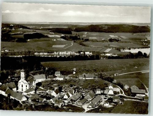 Maria Steinbach Fliegeraufnahme des Ortes mit der Kirche Zur Schmerzhaften Muttergottes und St. Ulrich