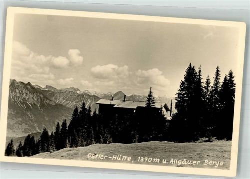 Ostlerhütte Privatfoto AK Almhütte mit den Allgäuer Bergen Ort handschriftlich