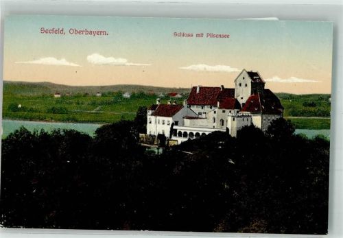 Seefeld Schloss mit Pilsensee