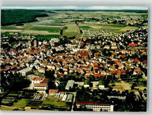 Buchen Fliegeraufnahme des Ortes mit Stadtpfarrkirche St. Oswald