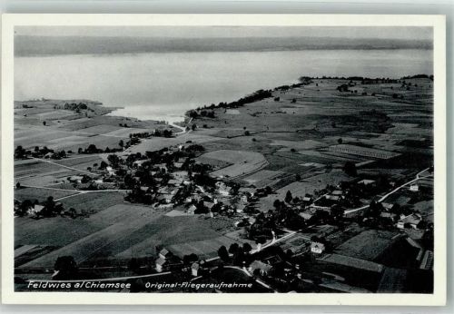 Feldwies Fliegeraufnahme des Ortes am Chiemsee