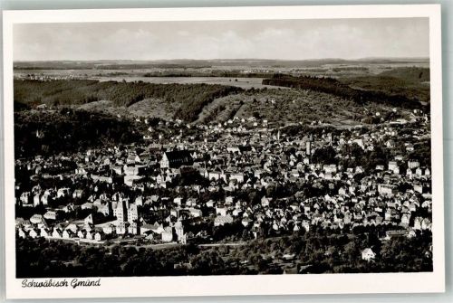 Schwäbisch Gmünd Fliegeraufnahme des Ortes mit Heilig-Kreuz-Münster