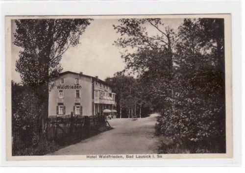 Bad Lausigk Bad Lausigk mit Blick auf das Hotel Waldfrieden gelaufen, Stempel nicht lesbar. Gute Erhaltung.