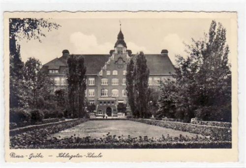 Riesa Riesa - Gröba mit Schlageter - Schule gelaufen von 1940. Leichter Stempeldurchdruck, sonst gut erhalten.