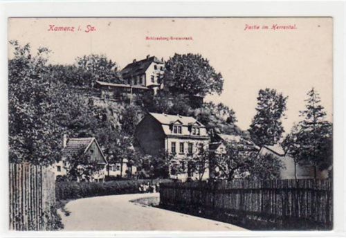 Kamenz Kamenz mit Partie am Herrental und Schlossberg-Restaurant. Feldpost, mit Stempel von 1915. Leicht fleckig, sonst gut erhalten.