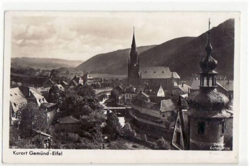 Gemünd i.d. Eifel mit Blick auf die Kirche gelaufen von 1939, Marke zum Teil entfernt. Leichter Stempeldurchdruck, sonst gut erhalten