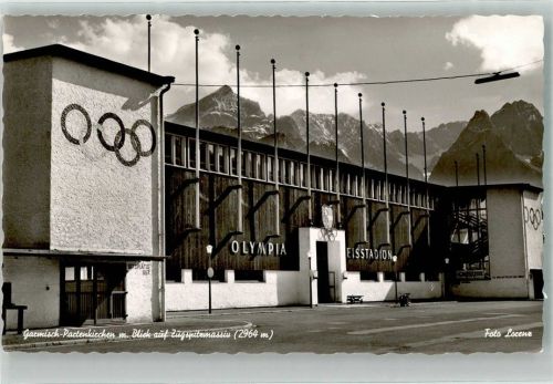 Garmisch-Partenkirchen Eisstadion Motorrad