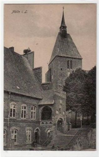 Mölln mit Aufgang zur Kirche ungelaufen Gute Erhaltung.