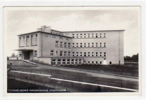 Stadthagen mit Evangelisches Krankenhaus gelaufen, 1936. Leichter Stempeldurchdruck, sonst gut erhalten