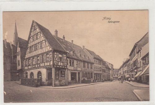 Alzey Alzey. Spiesgasse. Karte beschrieben Handschriftliches Datum von 1919. Leicht fleckig, leicht bügig, sonst gut erhalten