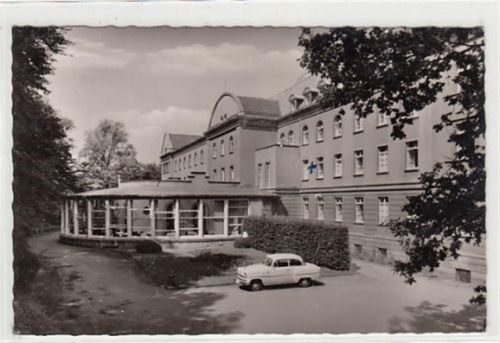 Bad Hermannsborn. Rückansicht des Kurhauses mit Veranda gelaufen, 1959. Gute Erhaltung.