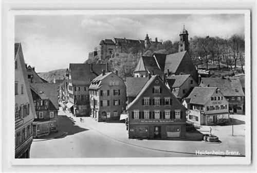 Heidenheim an der Brenz. Teilansicht mit Schuhhaus Baumann gelaufen. Leichter Stempeldurchdruck, sonst gut erhalten