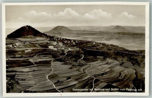 Hohenstaufen Fliegeraufnahme des Ortes mit Rechberg und Stuifen