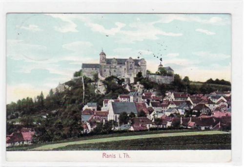 Ranis i. Thür mit Blick auf die Burg und Stadt gelaufen von 1910. Leichter Stempeldurchdruck, leichte Stempelspuren, sonst gut erhalten.