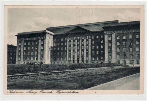 Kattowitz Kattowitz / Katowice. Wojewotschaftsgebäude. ungelaufen handschriftliches Datum von 1933. Gute Erhaltung.