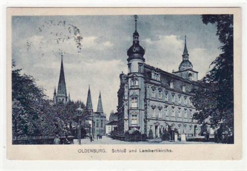 Oldenburg Oldenburg mit Schloß und Lambertikirche gelaufen, mit Marke und Stempel, Datum nicht lesbar. Leichte Stempelspuren, sonst gut erhalten
