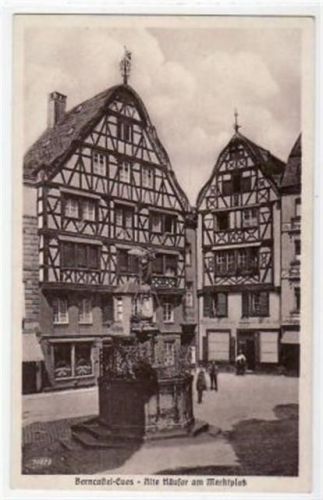 Bernkastel-Kues Berncastel - Kues mit alten Häusern am Marktplatz ungelaufen Gute Erhaltung.
