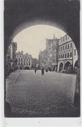 Hirschberg im Riesengebirge Hirschberg in Schlesien / Jelenia Góra. Blick auf die lichte Burgstraße ungelaufen Leichte Abschürfungen an den Rändern, sonst gut erhalten