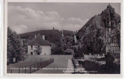Velbert Langenberg mit Partie am Bürgerhaus gelaufen von 1940. Leichter Stempeldurchdruck, kleiner Knick unten links, sonst gut erhalten