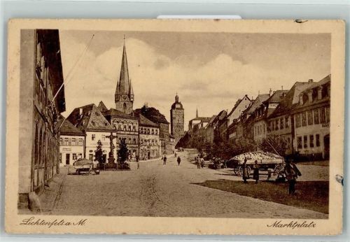Lichtenfels Marktplatz Pferdeanhänger Kath. Stadtpfarrkirche Steinkreuz