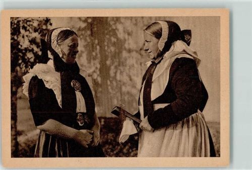 Sittensen Volkstracht aus der Geest Bäuerinnen in Abendmahls- u. Trauertracht Winterhilfswerk d. Deutschen Volkes