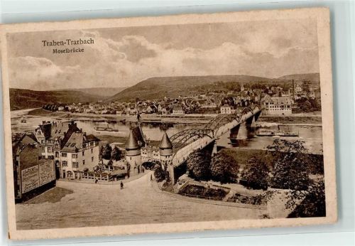 Traben-Trarbach Moselbrücke Seitenraddampfer