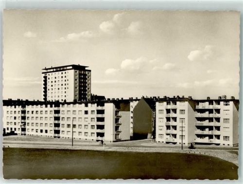 Bremerhaven Hochhaus am Freigebiet mit Häusern an der Prager Straße