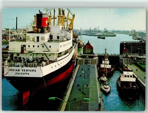 Bremerhaven Indian Venture Fischerboot Segelboot Doppelschleuse Fischereihafen