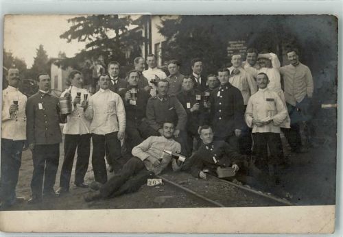 1905 Soldaten feiern mit Sekt und Bier - Regiment 265