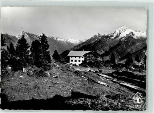 Finkenberg Gschößwand Hütte an der Penkenbahn Bergstation gegen Brandbergkopf und Ahornspitze