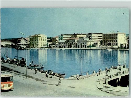Zadar Hafen Omnibus Fischerboot