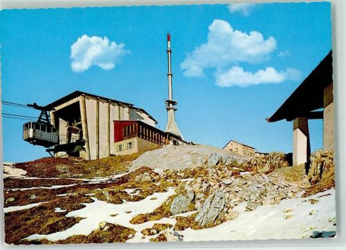 Kitzbühel Kitzbüheler Horn 2000 m Bergstation Berghotel neuer Sendeturm neue Kapelle Schnee